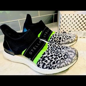 Stella McCartney collab with Adidas Ultraboost X 3DS